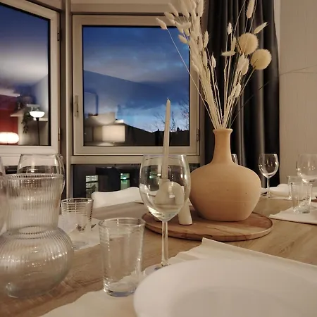 Plein Centre Ville, Chaleureux Et Spacieux * שולה